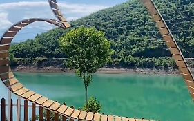 Hotel Tani
